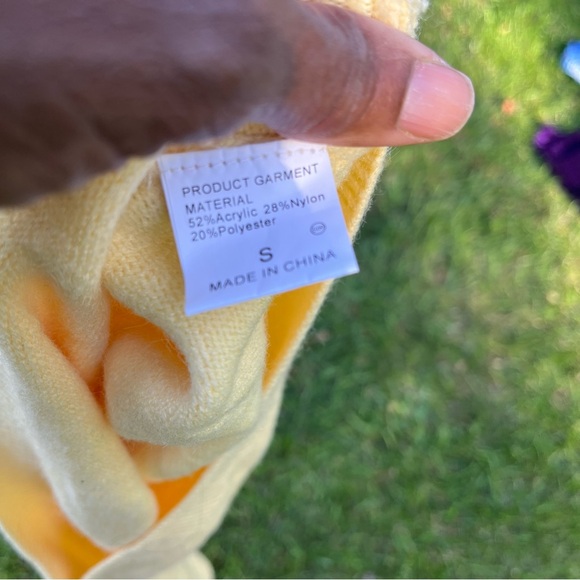 Cropped Knit Sweater - Picture 7 of 7